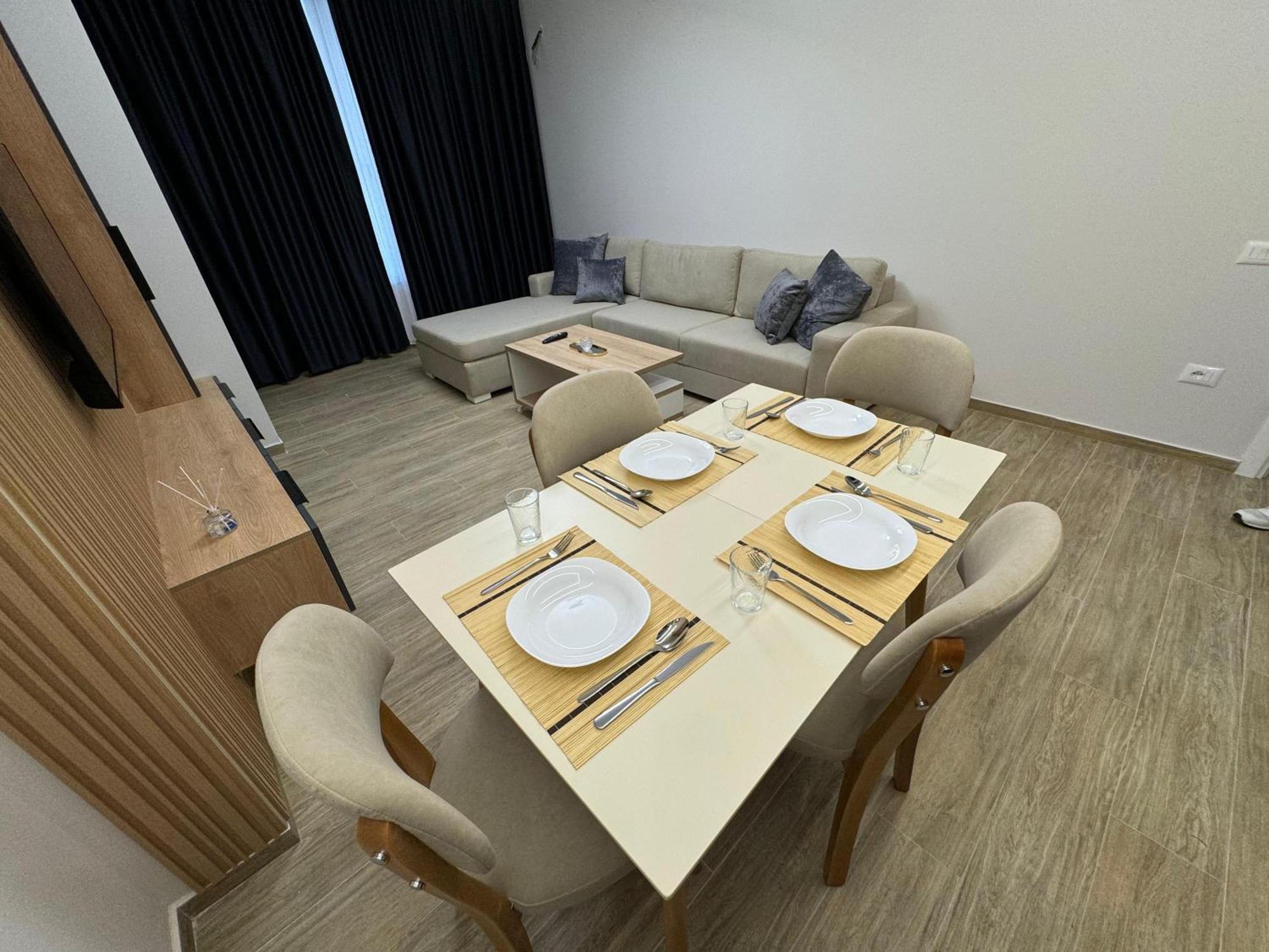 Isla's Luxurious Seaside Apartman